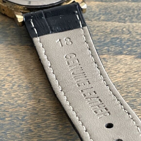 XOXO Geometric Analog Quartz w/ Black Leather Strap XO3461 Womens Watch (F8) - Picture 6 of 7